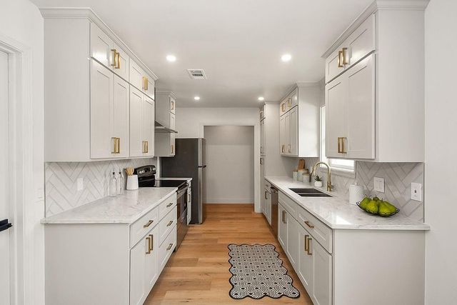 814 El Toro Lane, Houston, TX 77062