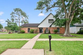 814 El Toro Lane, Houston, TX 77062