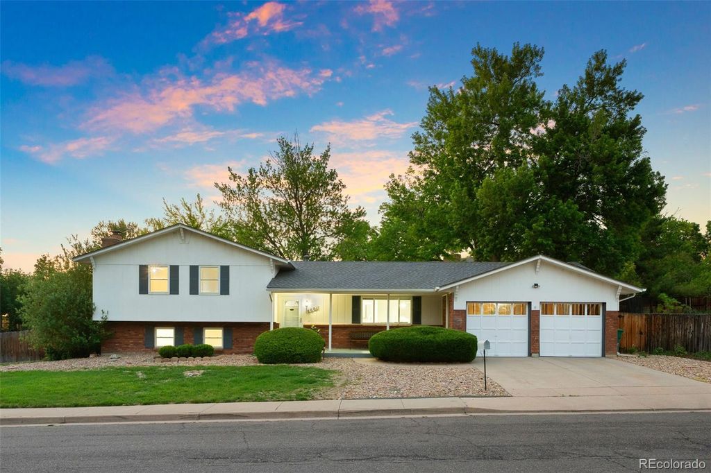 8601 E Layton Avenue, Denver, CO 80237