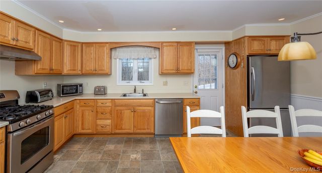 63 Hoags Corners Road, Wingdale, NY 12594