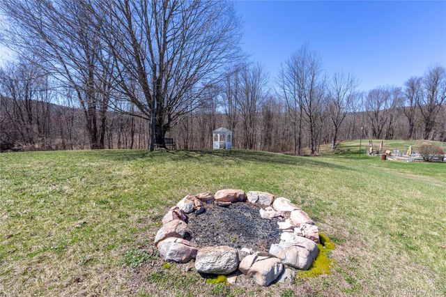 63 Hoags Corners Road, Wingdale, NY 12594