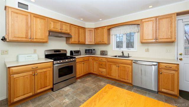 63 Hoags Corners Road, Wingdale, NY 12594