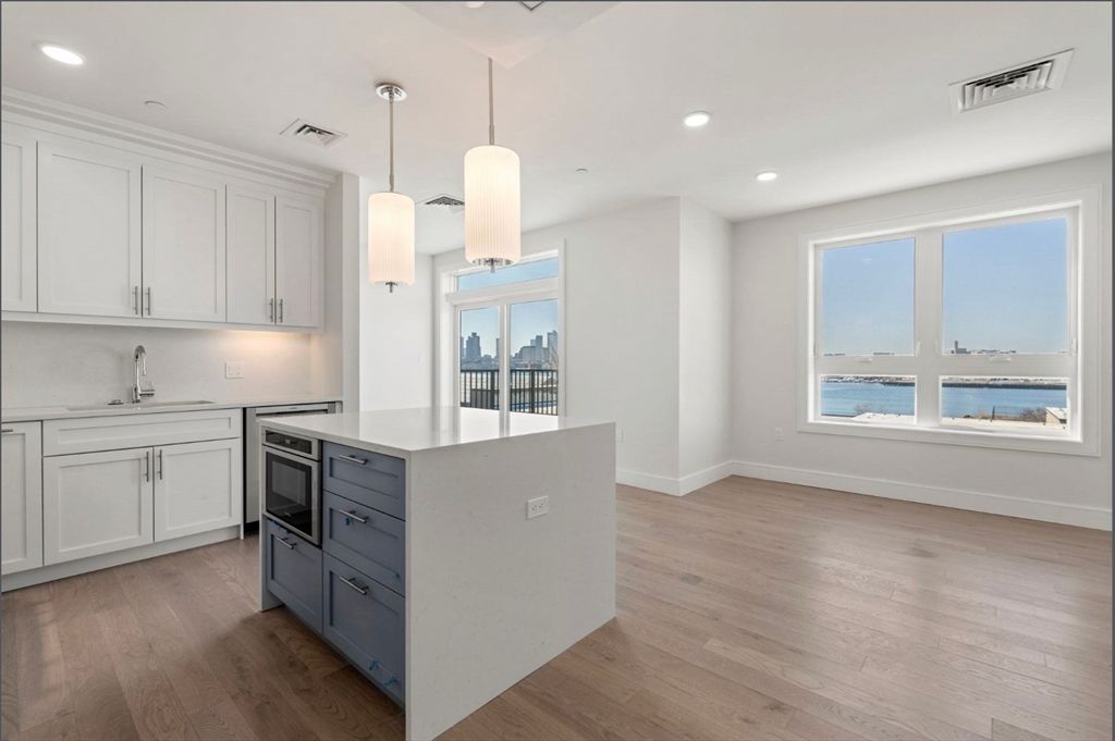 301 Border St. 610, Boston, MA 02128