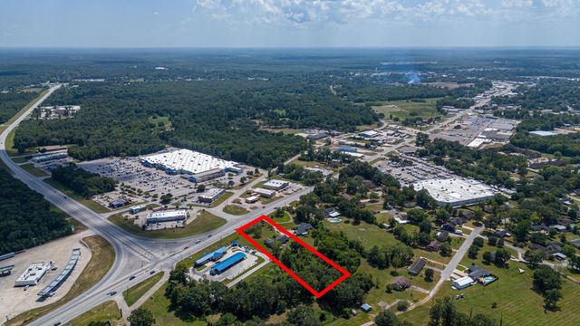 3013 N Main, Liberty, TX 77575