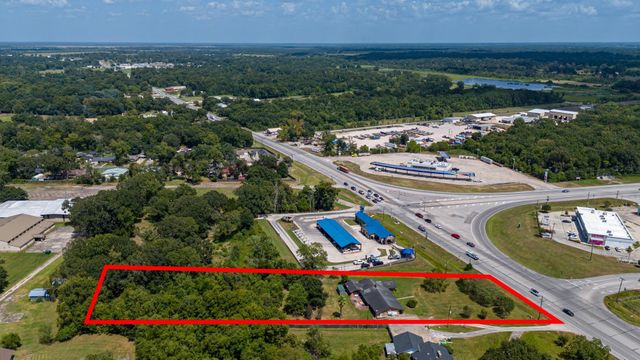 3013 N Main, Liberty, TX 77575
