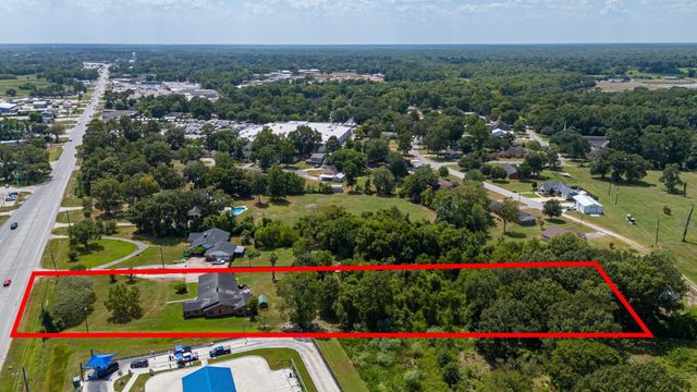 3013 N Main, Liberty, TX 77575