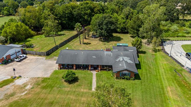 3013 N Main, Liberty, TX 77575