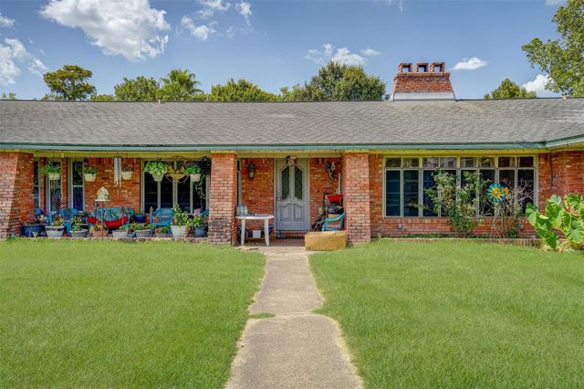 3013 N Main, Liberty, TX 77575