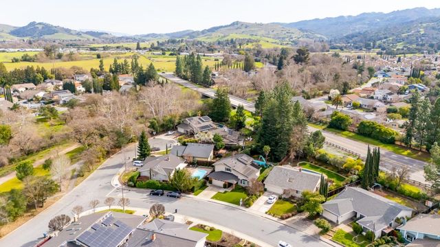 856 Hampswood Way, San Jose, CA 95120