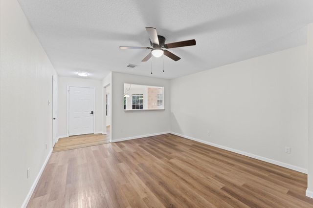 5917 Red River Drive, Dickinson, TX 77539