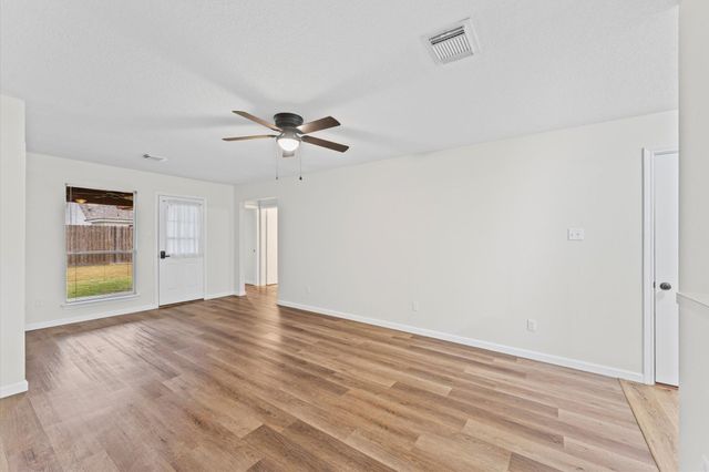 5917 Red River Drive, Dickinson, TX 77539