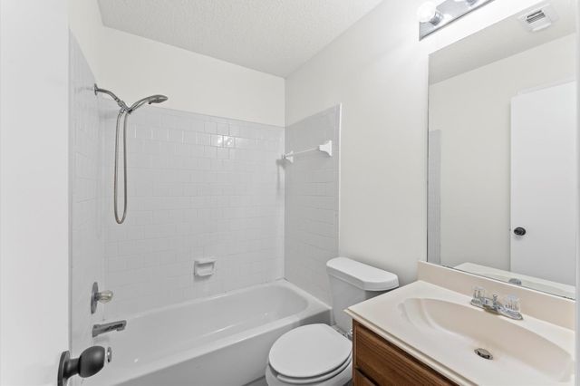 5917 Red River Drive, Dickinson, TX 77539