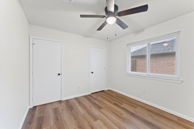 5917 Red River Drive, Dickinson, TX 77539