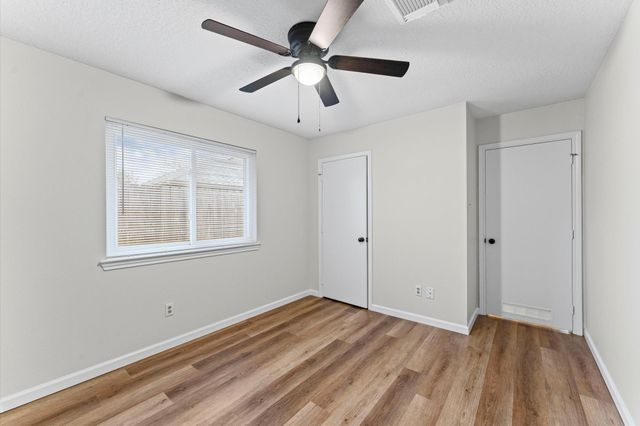 5917 Red River Drive, Dickinson, TX 77539