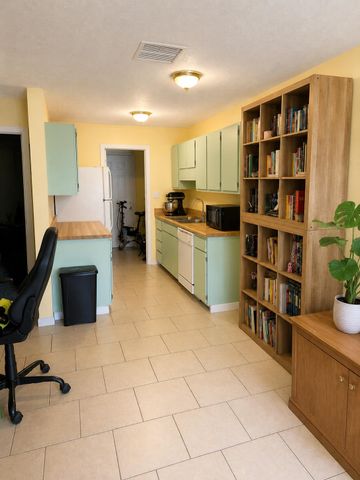 209 Cedar St Apt B3, Myrtle Beach, SC 29577
