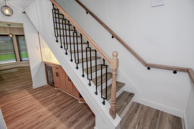 3 Raindream Place, The Woodlands, TX 77381