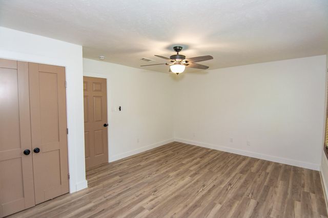3 Raindream Place, The Woodlands, TX 77381