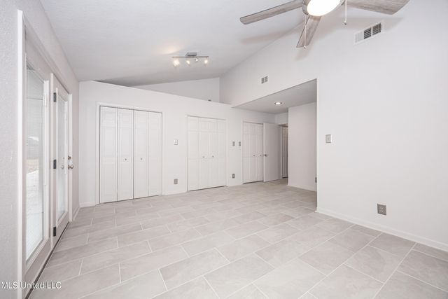 110 Simon Boulevard, Ocean Springs, MS 39564