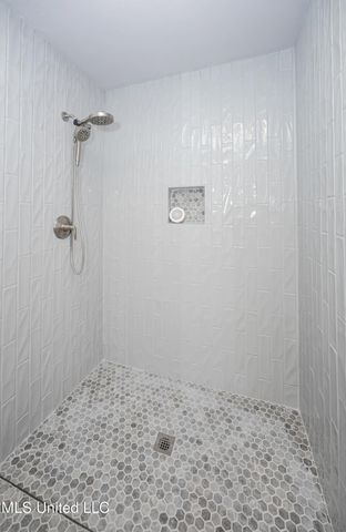 110 Simon Boulevard, Ocean Springs, MS 39564