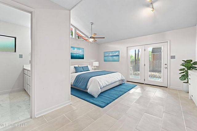 110 Simon Boulevard, Ocean Springs, MS 39564