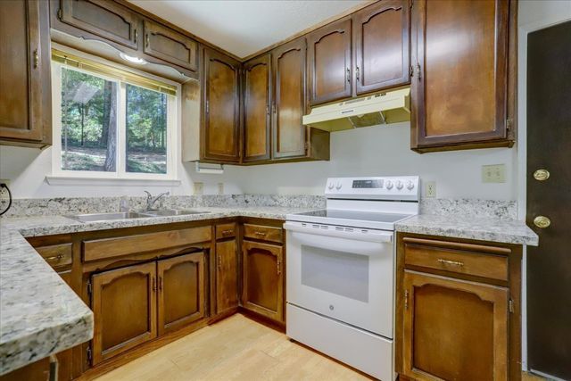 11782 Brunswick Pines Rd, Grass Valley, CA 95945