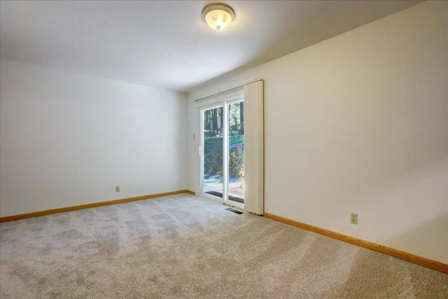 11782 Brunswick Pines Rd, Grass Valley, CA 95945