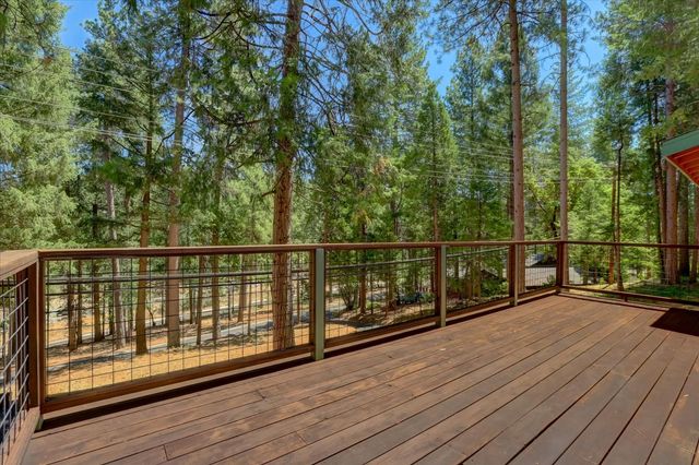 11782 Brunswick Pines Rd, Grass Valley, CA 95945