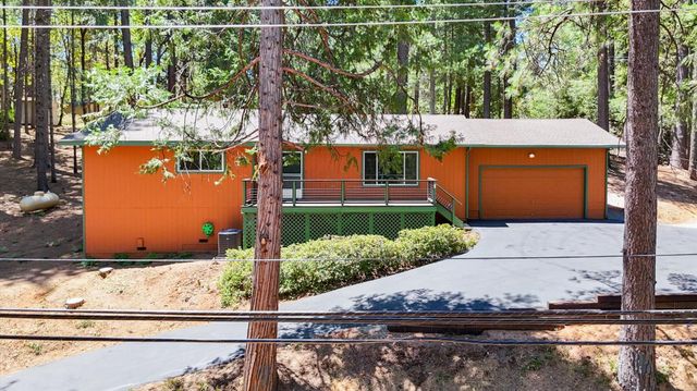 11782 Brunswick Pines Rd, Grass Valley, CA 95945