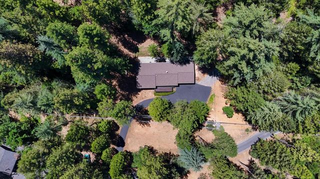 11782 Brunswick Pines Rd, Grass Valley, CA 95945