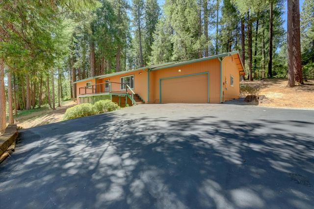11782 Brunswick Pines Rd, Grass Valley, CA 95945