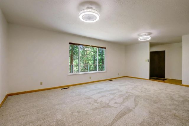 11782 Brunswick Pines Rd, Grass Valley, CA 95945