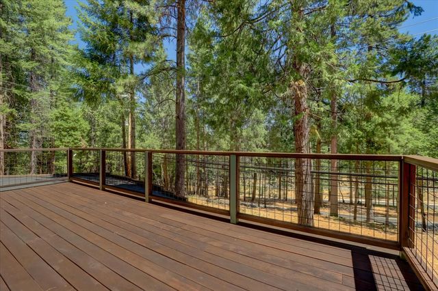 11782 Brunswick Pines Rd, Grass Valley, CA 95945