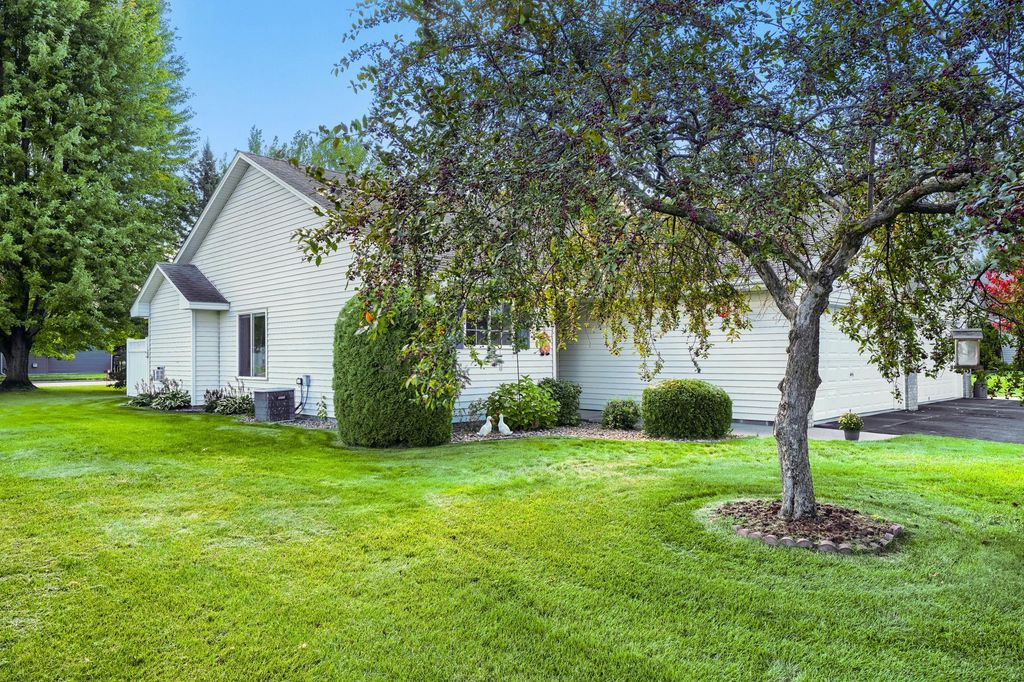 3798 Shannon Drive, Hastings, MN 55033 — photo 2
