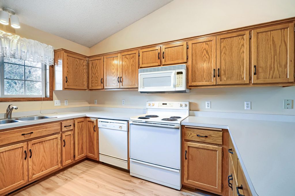 3798 Shannon Drive, Hastings, MN 55033 — photo 3