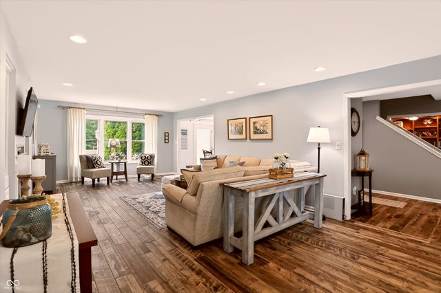 1555 Connemara Road, Indianapolis, IN 46217