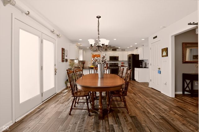 1555 Connemara Road, Indianapolis, IN 46217