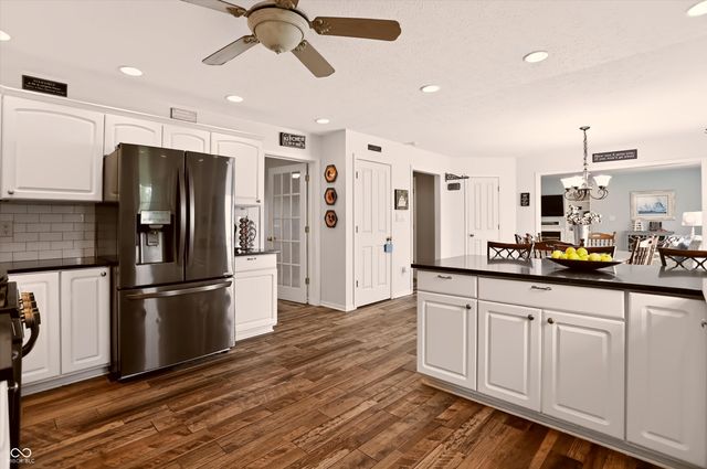 1555 Connemara Road, Indianapolis, IN 46217
