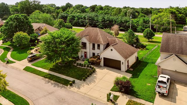 1555 Connemara Road, Indianapolis, IN 46217