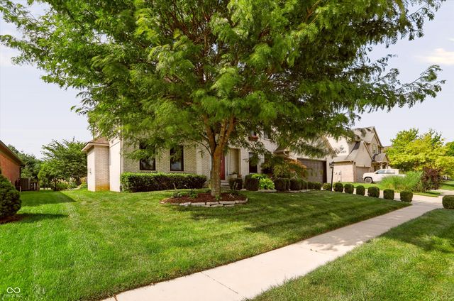 1555 Connemara Road, Indianapolis, IN 46217