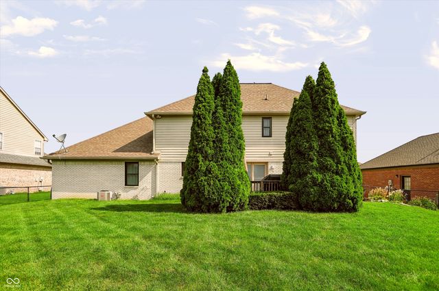 1555 Connemara Road, Indianapolis, IN 46217