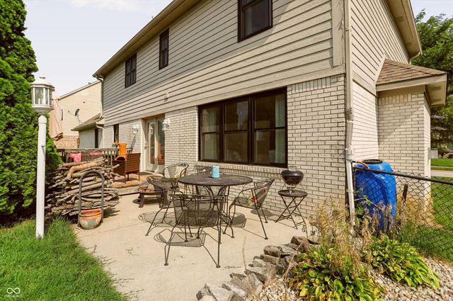 1555 Connemara Road, Indianapolis, IN 46217