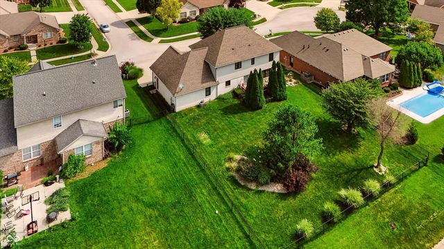 1555 Connemara Road, Indianapolis, IN 46217