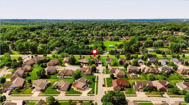 1555 Connemara Road, Indianapolis, IN 46217