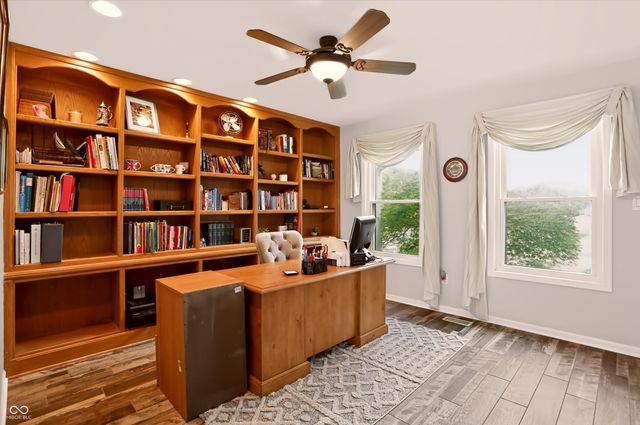 1555 Connemara Road, Indianapolis, IN 46217