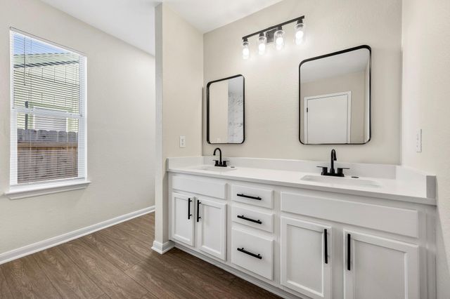 5108 Edenbourgh LN, Austin, TX 78754