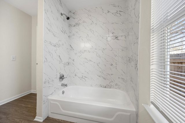 5108 Edenbourgh LN, Austin, TX 78754