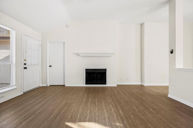 5108 Edenbourgh LN, Austin, TX 78754