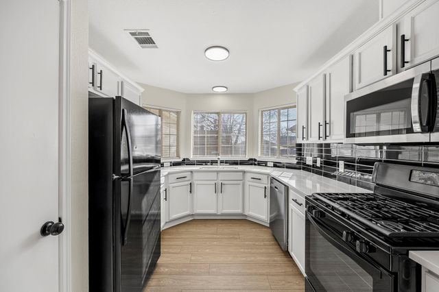 5108 Edenbourgh LN, Austin, TX 78754