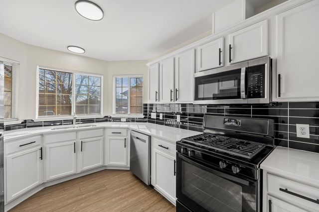 5108 Edenbourgh LN, Austin, TX 78754