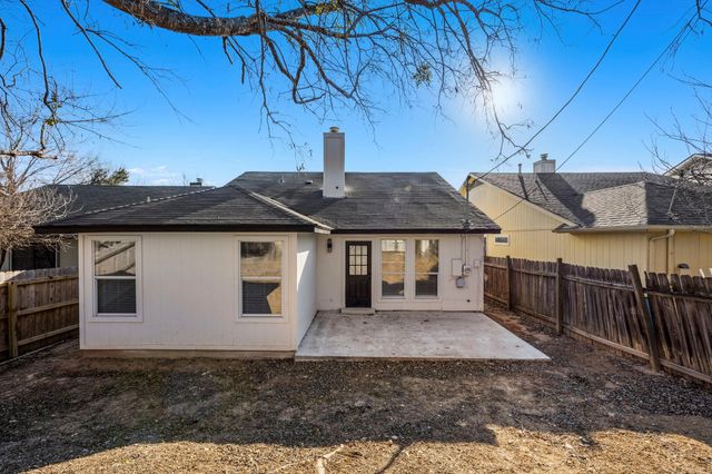 5108 Edenbourgh LN, Austin, TX 78754